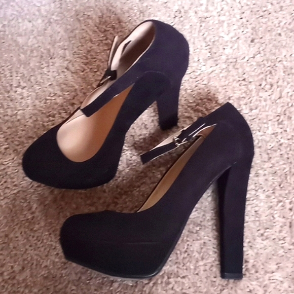 🔹️Zara - Trafaluc Heels - Picture 2 of 10